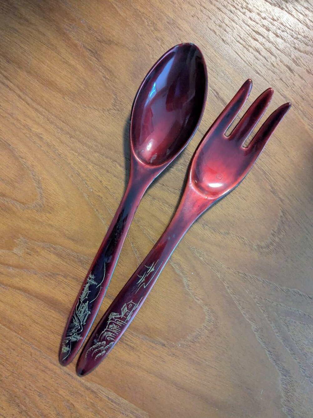 Vintage Japanese Red Lacquer Salad Serving Set Hand-Etched Village Scene 11"